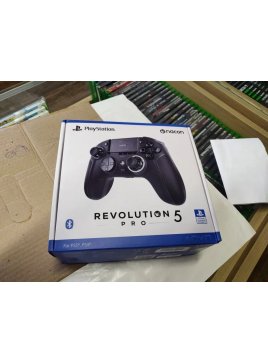 Pad Nacon revolution 5 pro. Nowy